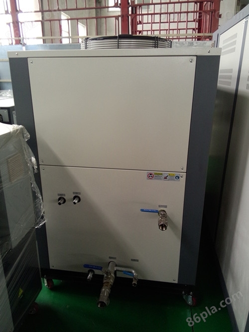 低温水冷式冷冻机说明，低温冷水机，低温风冷式冷水机
