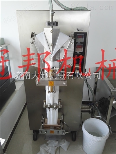 YB-1型咸阳酱油醋包装机
